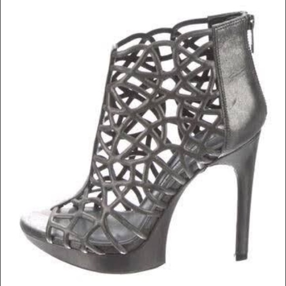 Vera Wang Lavender 4.75 inch Caged Heels. Size 5.